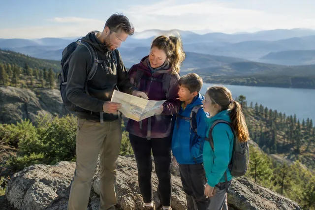 Family Hiking Map Checkpoint