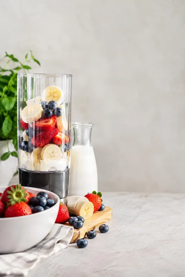 Berry Banana Smoothie Prep Scene