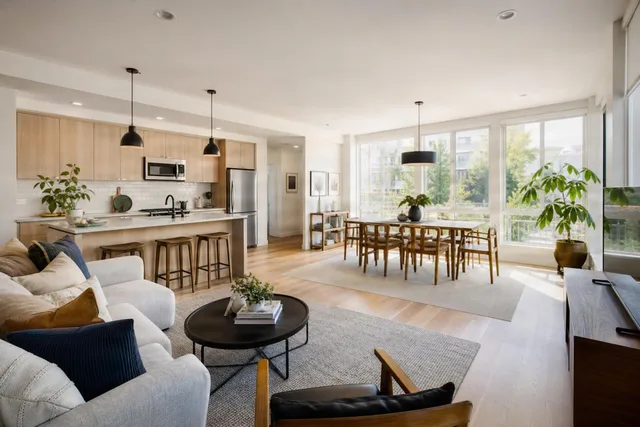 Bright Modern Open-Plan Apartment